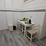 S17-alojamiento Con Encanto Antiguo En El Centro De דירה *